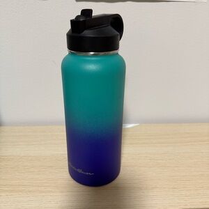 Eddie Bauer 32oz Peak ombre Water Bottle